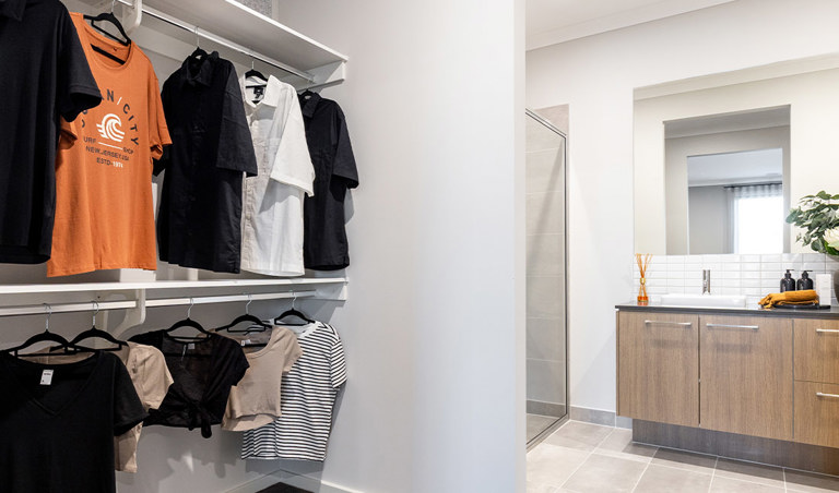 Cloverton Display Aurien4 41 7